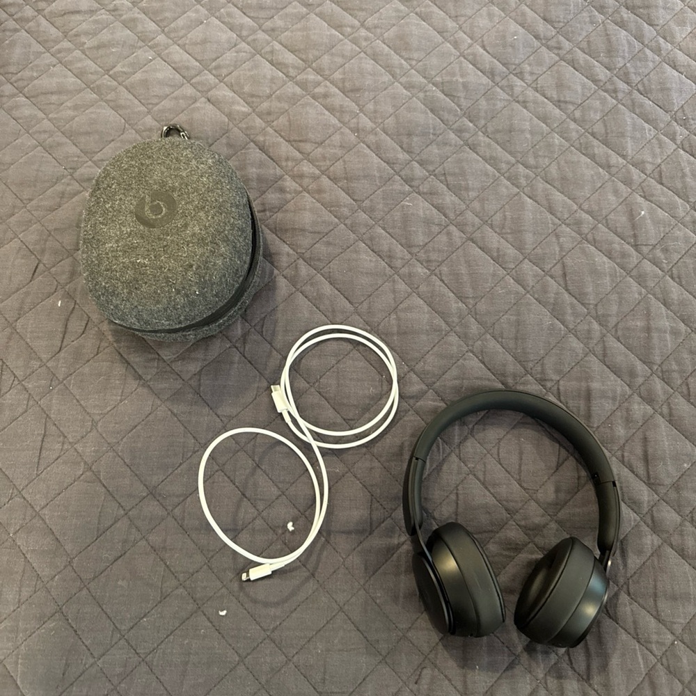 Beats by Dre Black On-Ear Headphones